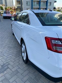 Ford Taurus